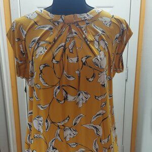 Karl Lagerfeld Paris Short Sleeve Floral Top
